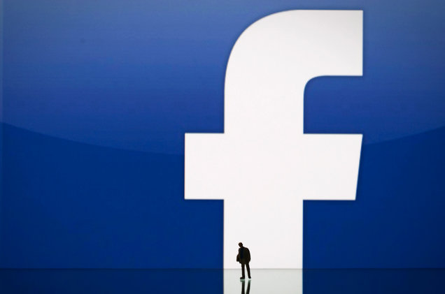 Facebook's mobile ad boom fuels record high