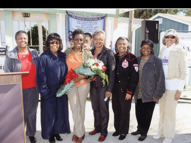 GENEALOGICAL SOCIETY SPEAKER HONORED  