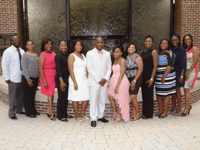 8TH ANNUAL DADDY-DAUGHTER DANCE HELD 