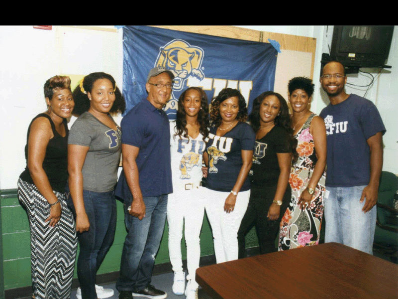 CHAMBERLAIN STUDENT SIGNS SOFTBALL SCHOLARSHIP