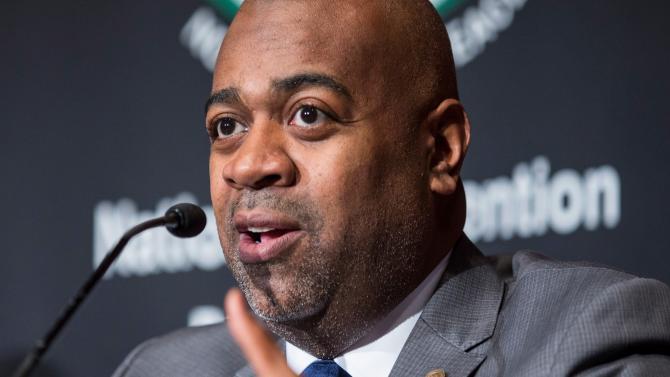 Newark Mayor Likened To Gorilla In Facebook Post Between Two Cops