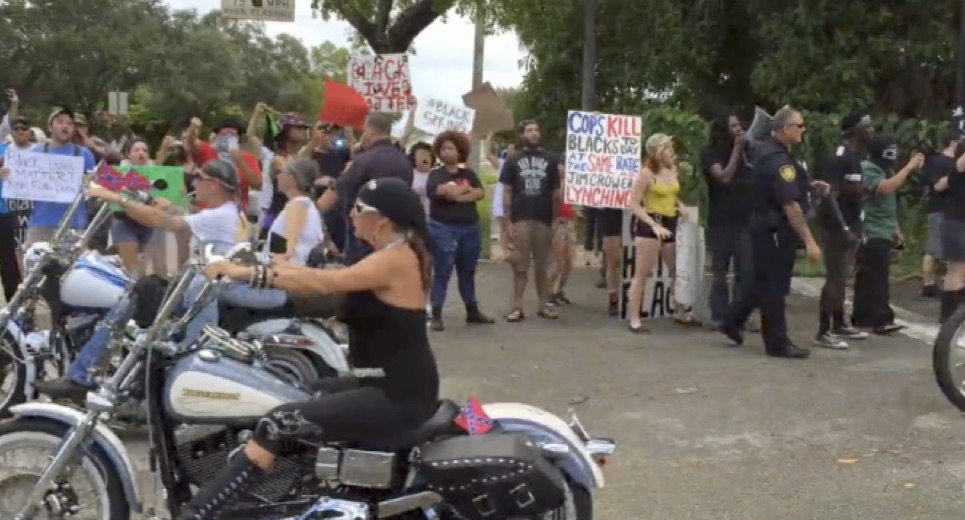Black Lives Matter Force Confront Confederate Flag Supporters