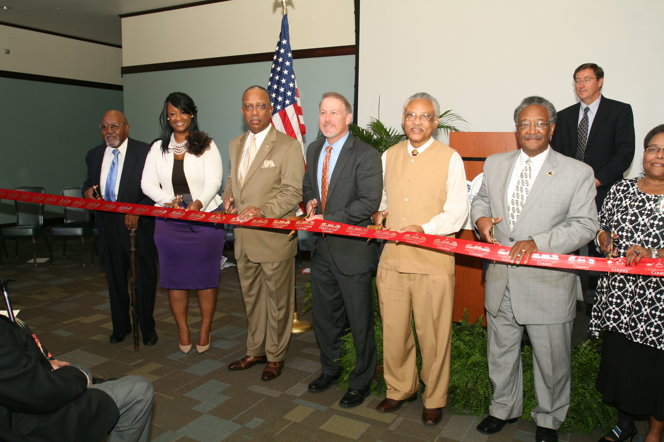 RIBBON CUTTING CEREMONY FOR SAUNDERS LIBRARY HELD