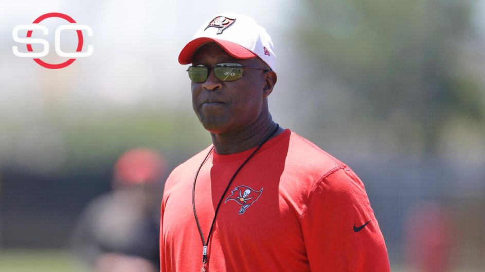 Lovie Smith: Defense Must Keep Pressure Off Jameis Winston