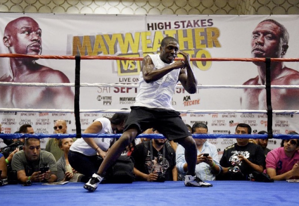 Mayweather’s ‘LAST’ Opponent Focuses Amid The Hoopla