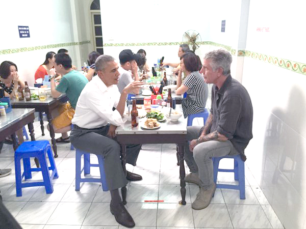 President Eats $6 Meal With Celebrity Chef For Upcoming Episode Of TV Show