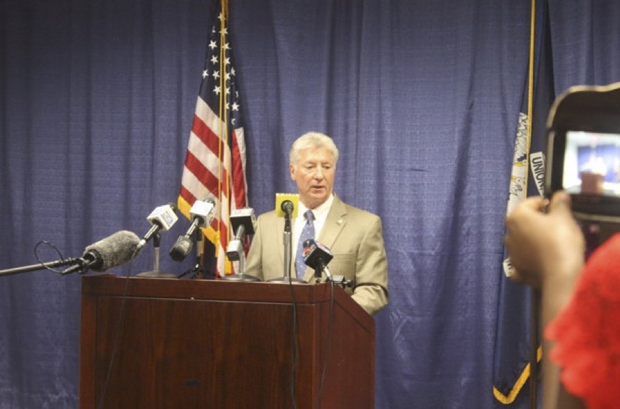 Baton Rouge DA Recuses Himself From Alton Sterling Investigation After Defending Officers