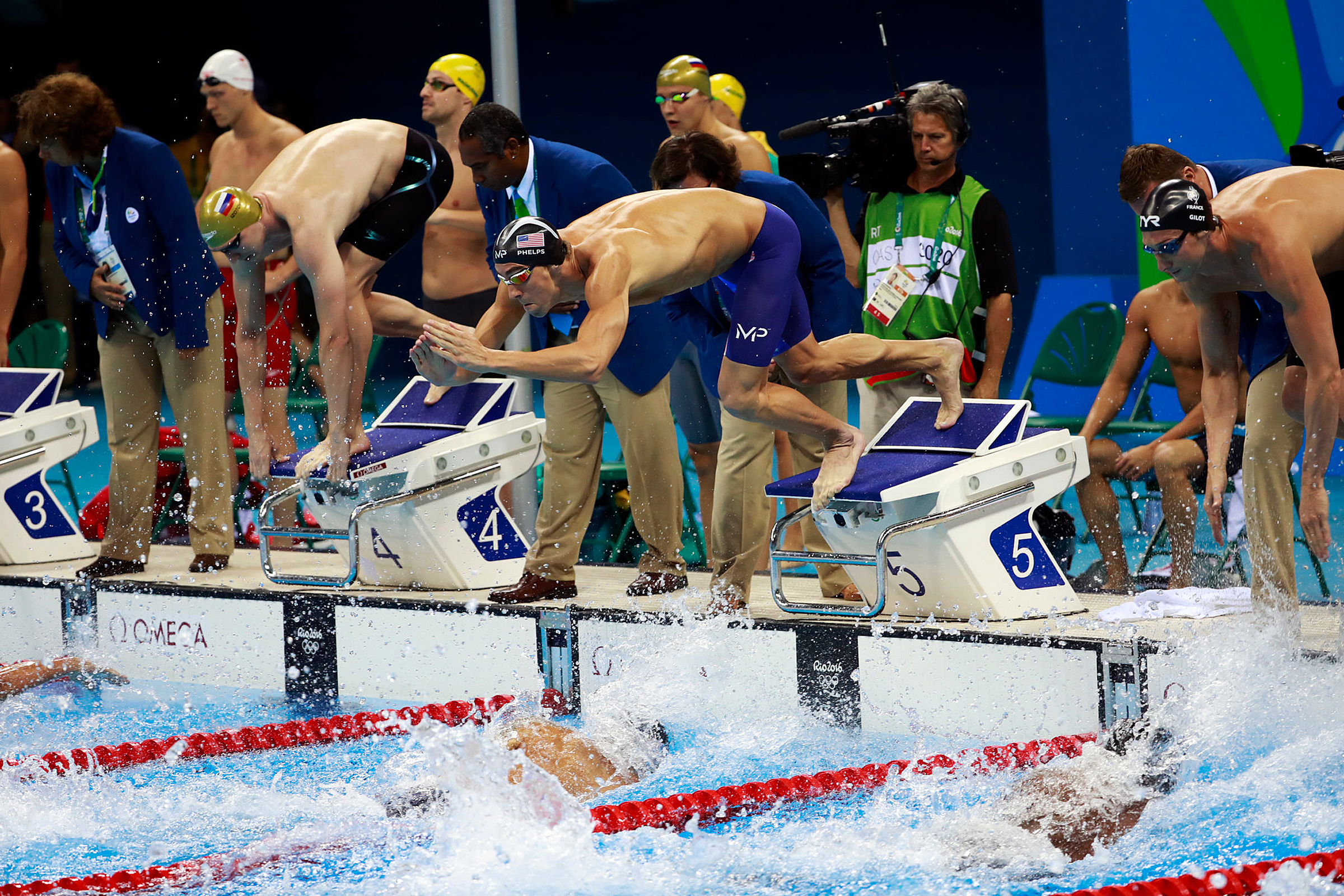 Michael Phelps Powers U. S. To Victory And Wins His 19th Gold Medal