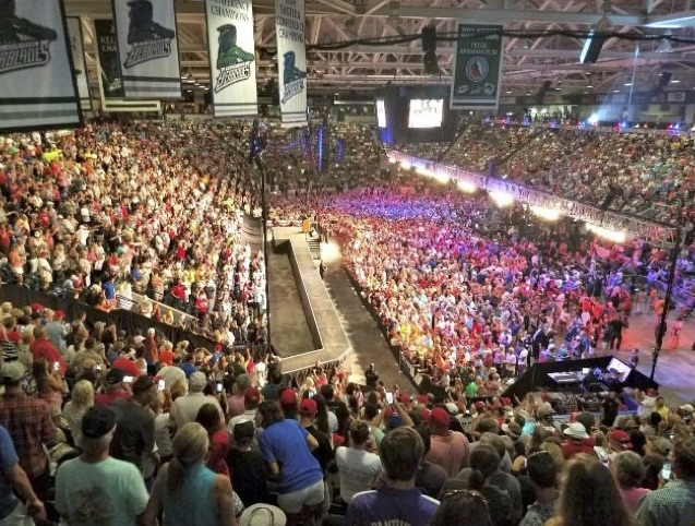 Trump Draws Big Crowd In Florida; Hillary Not So Much In Philly