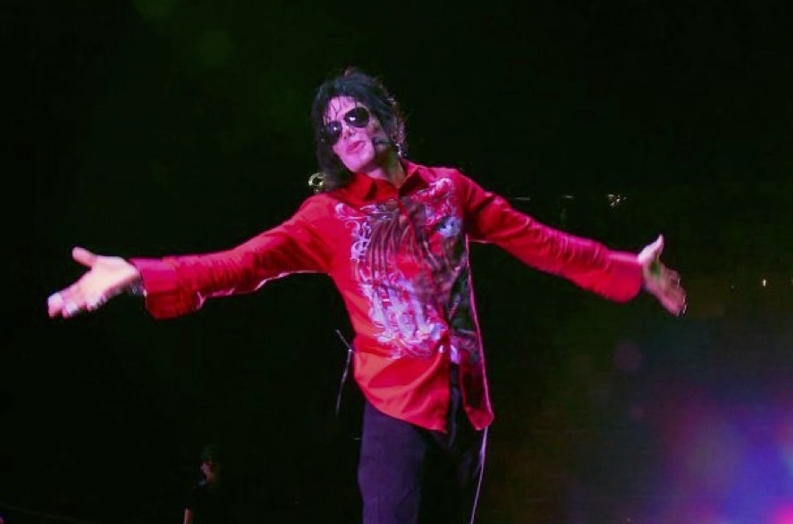 Michael Jackson Outearned Every Living Celebrity In 2016