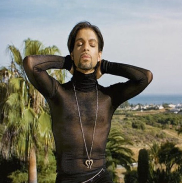 Photographer To Release Book Of Rare Photos Of Prince