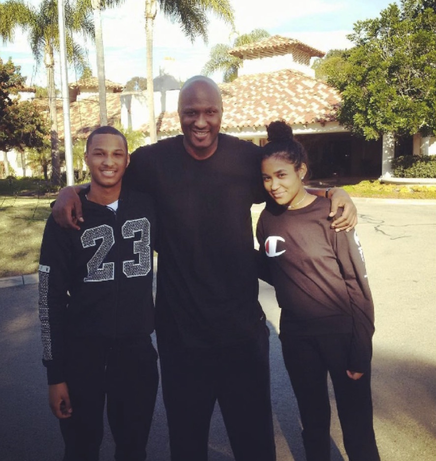 Lamar Odom Kicks Off 2017 With Photos Post Rehab