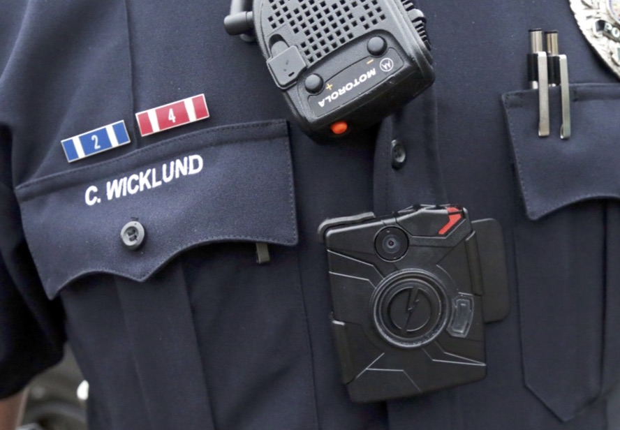 Chicago Speeds Up Process To Equip Officers With Body Cameras