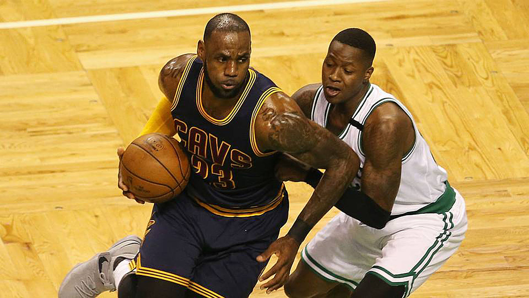 LeBron James Passes Michael Jordan As All-Time NBA Playoff Scoring Leader