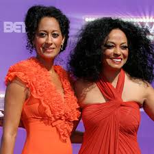 Black-ish Star Tracee Ellis Ross To Host American Music Awards Show Sunday