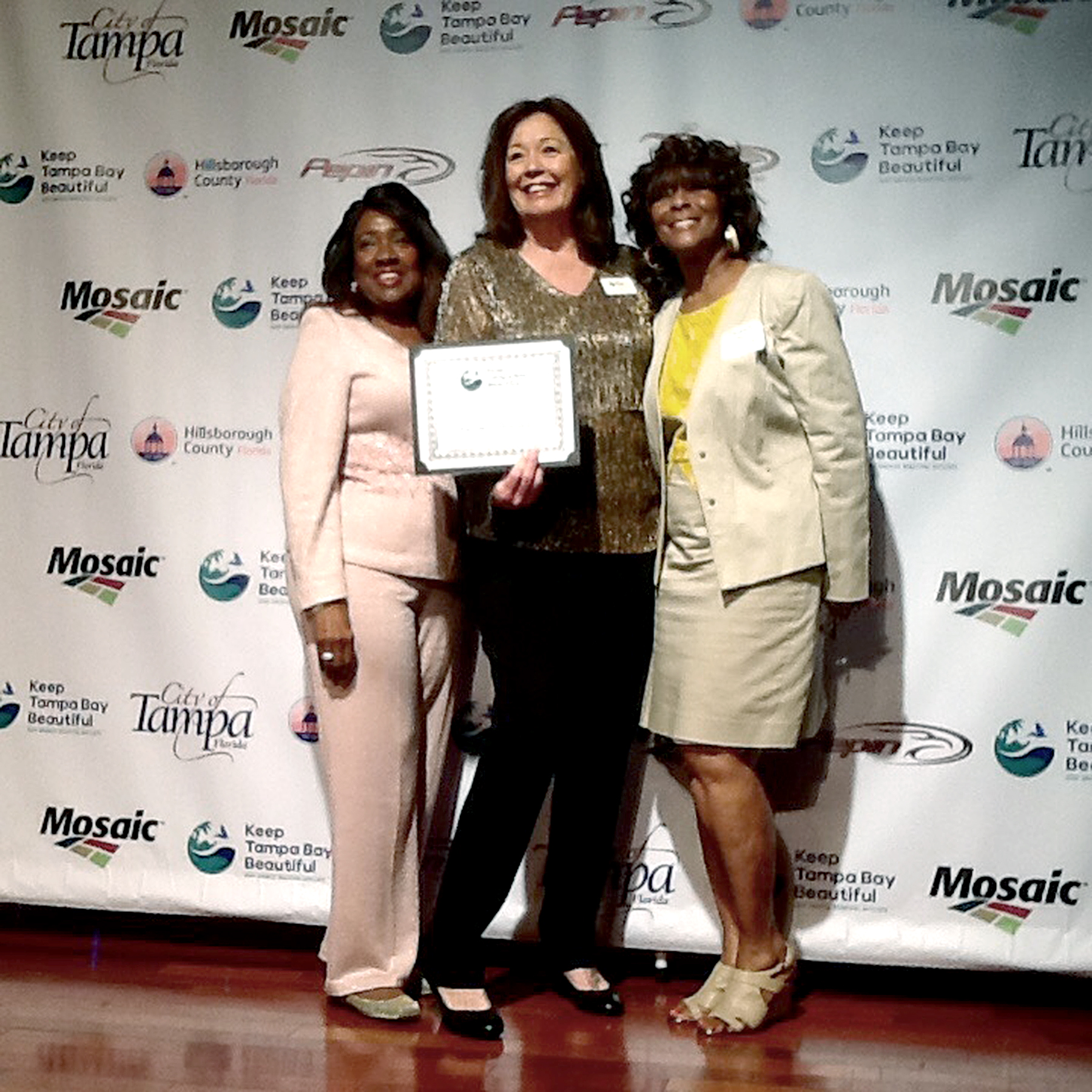 Top Ladies Of Distinction Tampa Bay Chapter Gets ‘Keep Tampa Bay Beautiful’ Award