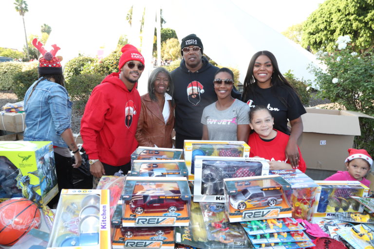 Master P And Romeo Help Mayor Aja Brown Bring  Christmas Cheer To Compton