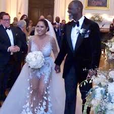Brian McKnight Marries Girlfriend Of Three Years On New Year’s Eve