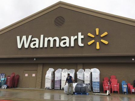 Walmart Raises Hourly Pay Wage To $11
