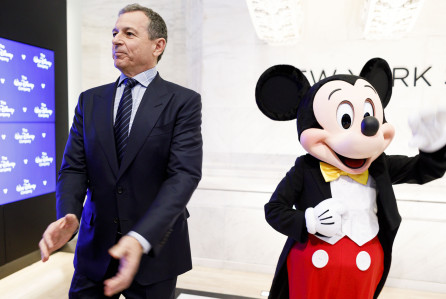 Disney Employees Get $1,000 Bonus