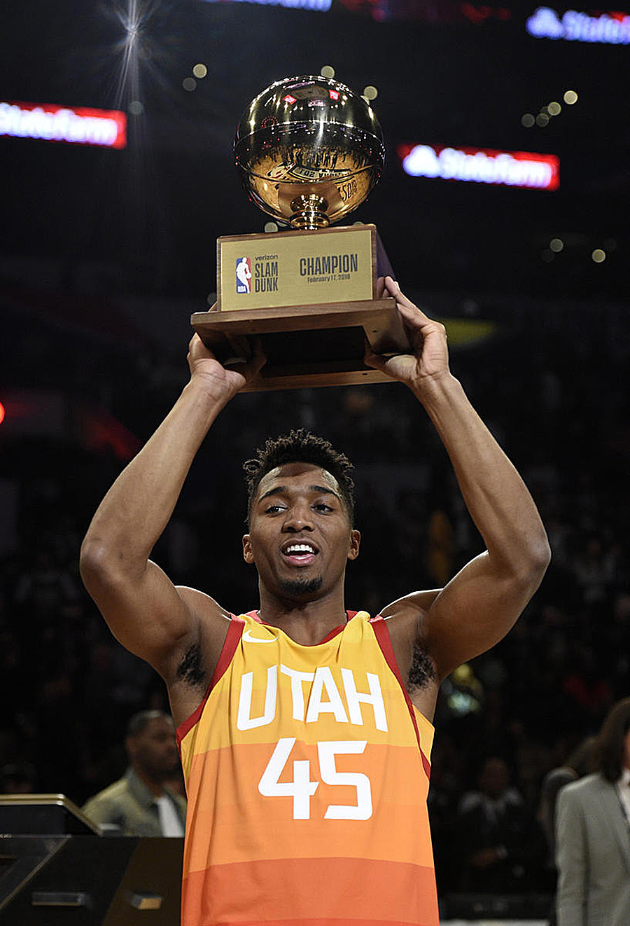 Donovan Mitchell Tops Larry Nance, Jr. For Verizon Slam Dunk Title
