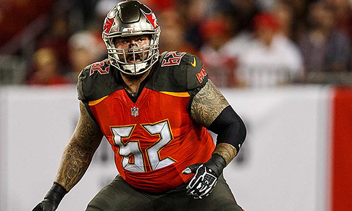 Evan Smith Stays Put With 2-Year Deal