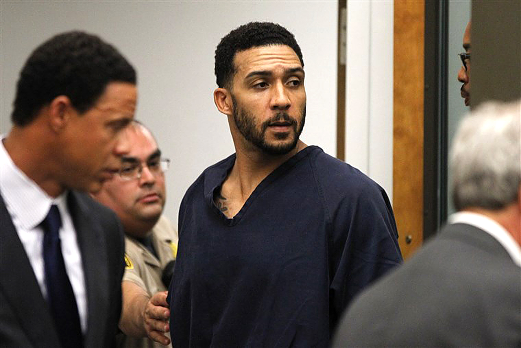 Kellen Winslow, II Pleads Not Guilty To Host Of Crimes, Remains Jailed