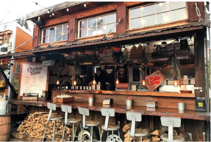 #DiningWhileBlack: Student waiting to order forced away by food truck co-owner