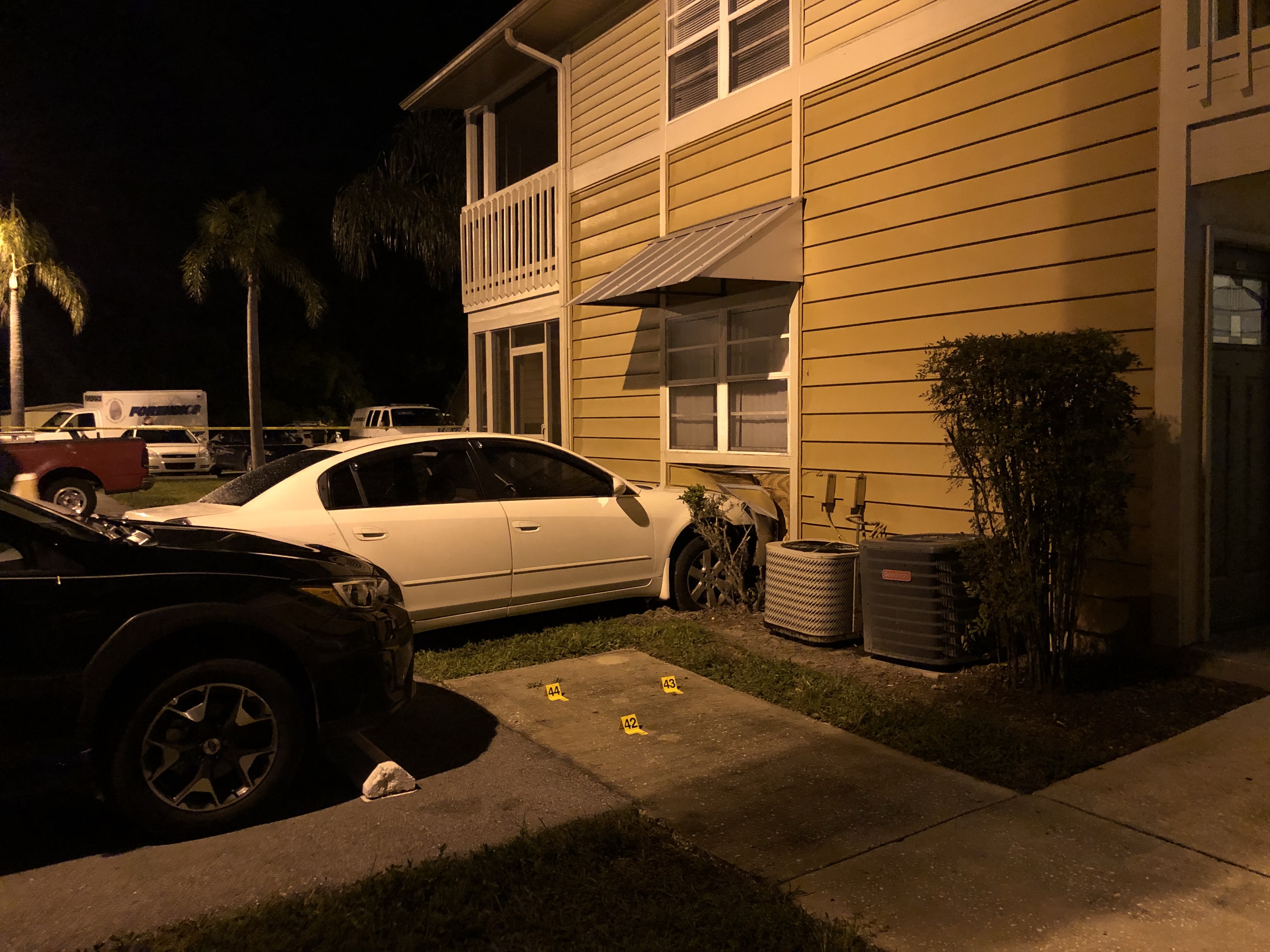 Drug Deal Shooting Leaves 1 Dead, 3 Injured