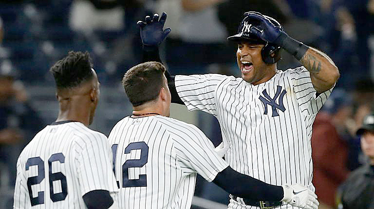 Yankees Clinch Playoff Spot On Aaron Hicks's Walk-Off