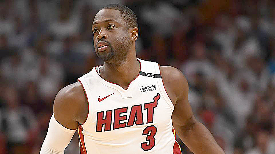 Dwyane Wade Announces He Will Return For One More Season
