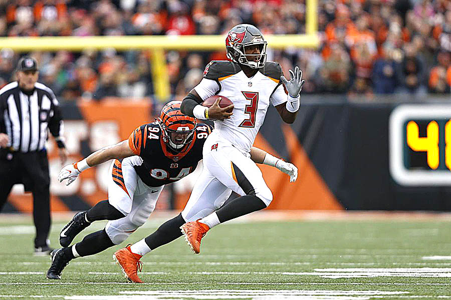 Bengals Pick Off Winston 4 Times For 37-34 Win Over Bucs