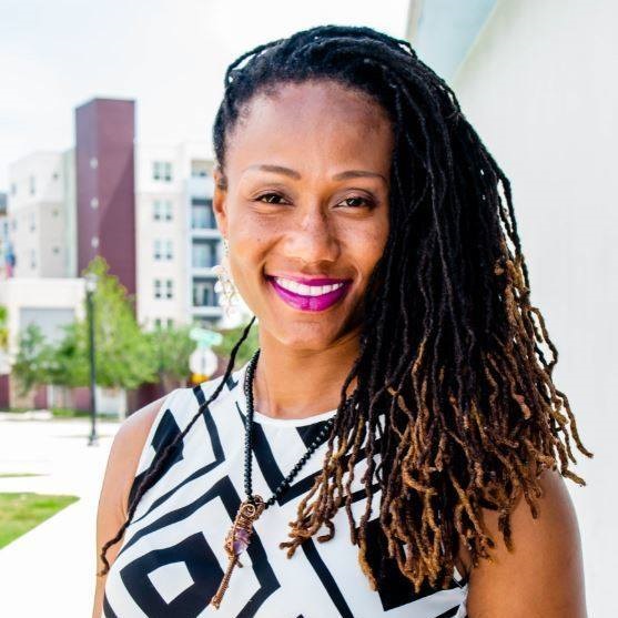 Women Will Celebrate Their Untold Stories At ‘Pinot And Poetry’