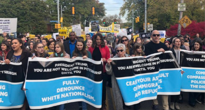 Trump’s motorcade forced to turn Trump Motorcade Forced To Turn Around After Thousands Of Protesters flood Pittsburgh Streets