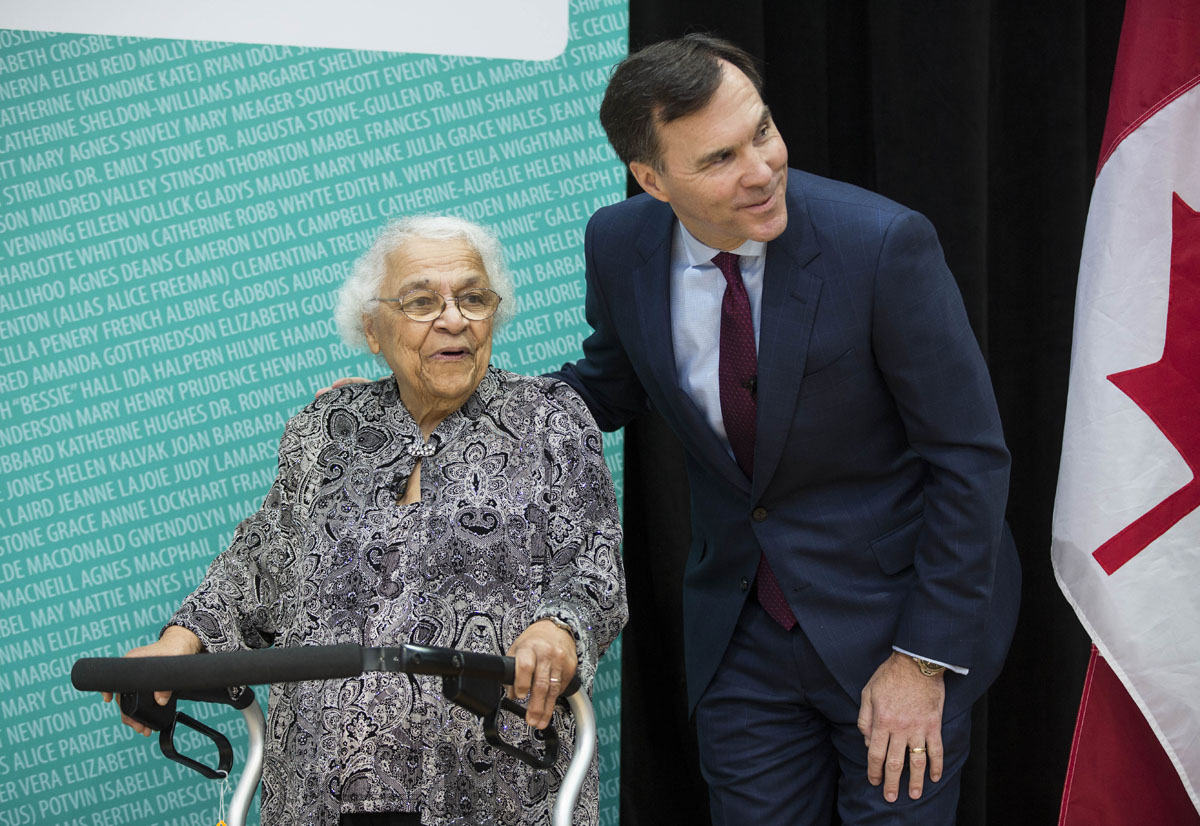 The New Canadian $10 Bill Featuring An Iconic Black Woman Activist Is Now In Circulation