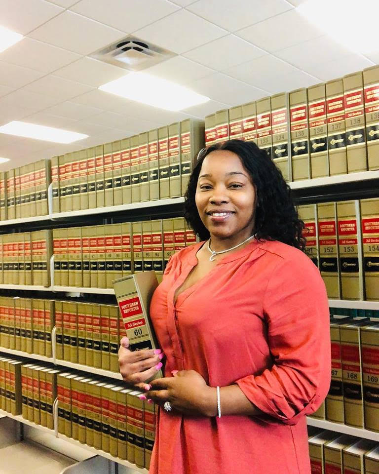 Entrepreneur Offers Help With Legal Documents