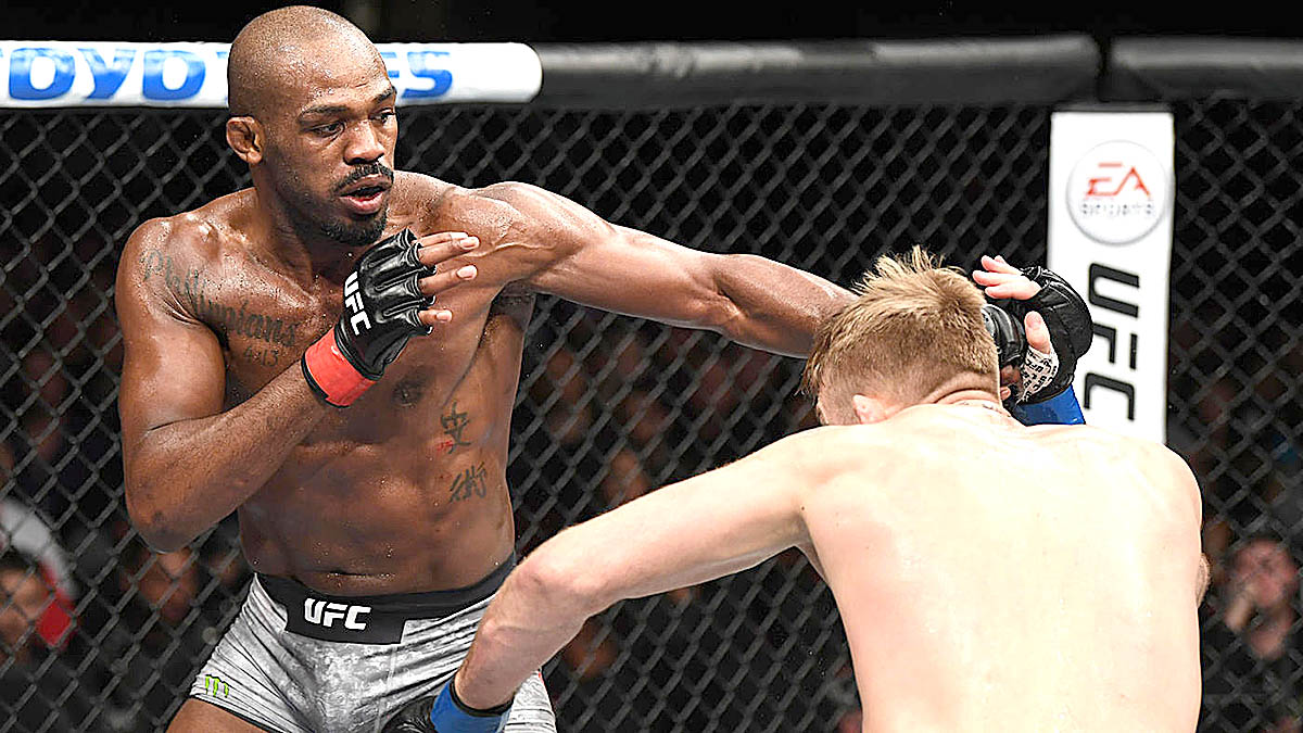 Jon Jones Stops Alexander Gustafsson To Reclaim Title