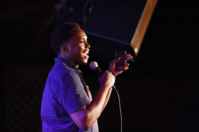 Comedian Kevin Barnett dies in Mexico at 32