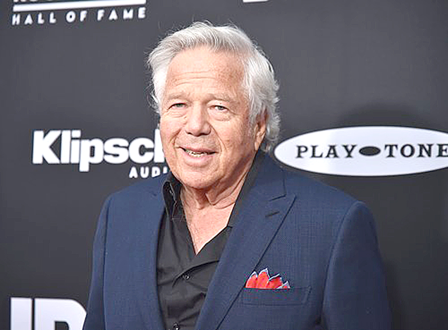 New England Patriots owner Robert Kraft could be charged as early as Monday with soliciting prostitution, according to the State Attorney's Office in Palm Beach County, Florida.
Kraft attends the 2018 Rock & Roll Hall of Fame Induction Ceremony at Cleveland's Public Auditorium in April.
