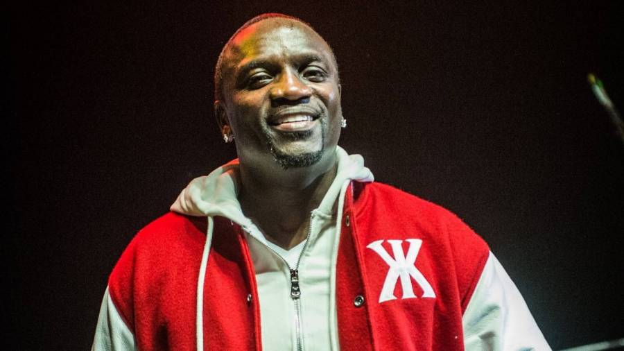 200811-Akon-900x506