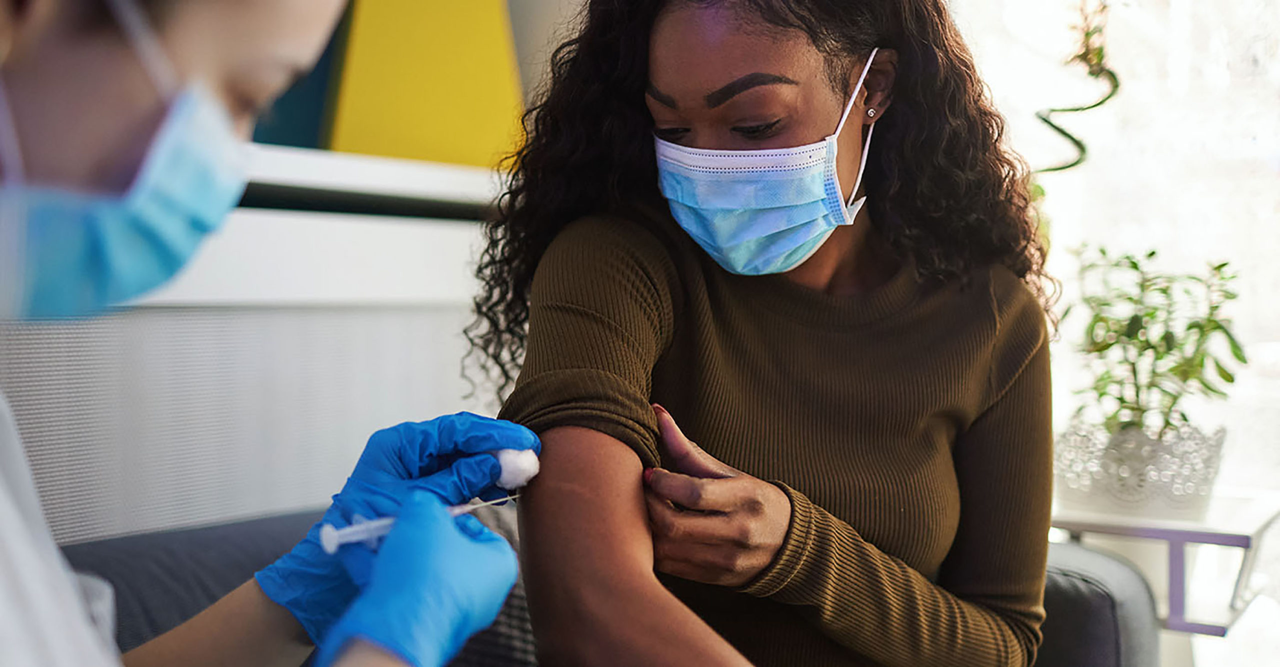 black-americans-vaccinations-featured-web-1