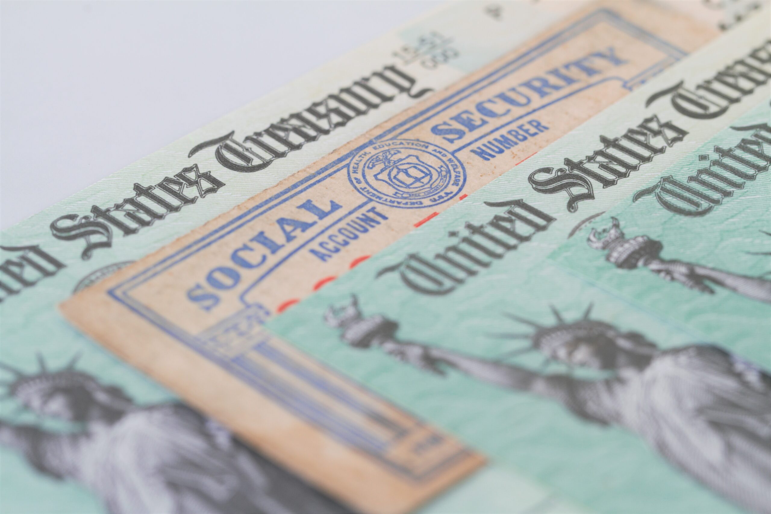 NINTCHDBPICT000703391931