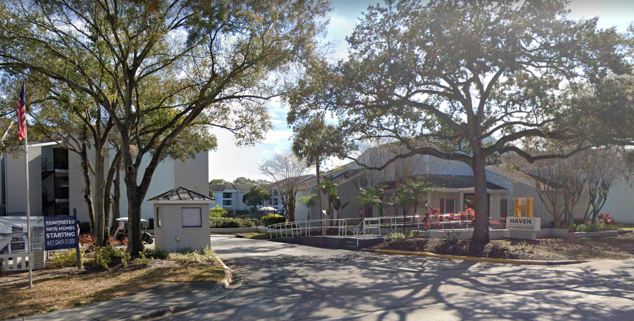 Water Edge Apts