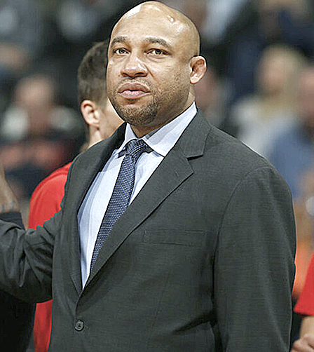 Atlanta Hawks assistant coach Darvin Ham in the second half of an NBA basketball game Monday, Jan. 25, 2016, in Denver. The Hawks won 119-105. (AP Photo/David Zalubowski)