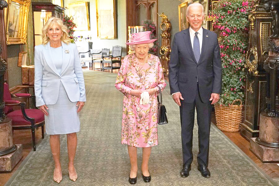 joe-elizabeth-5-8cc0a6e77f9f41638fa829fd988b45a0