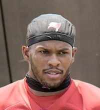 Bucs Safety Shilo Sanders Surprises College Program With Stunning Gift