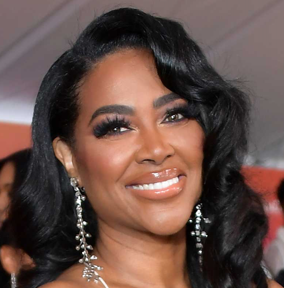 Kenya Moore Confirms 'RHOA' Departure, Teases 'Love & Hip Hop' Star As New Castmember